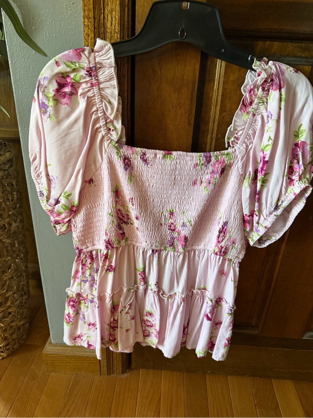 Pink Floral Puff-Sleeve Women's Top